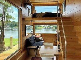 Orlando Lakefront Tiny House Community