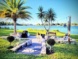 Orlando Lakefront Tiny House Community