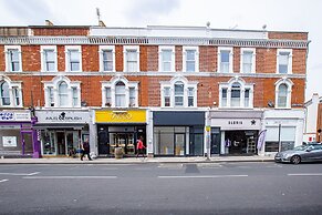 672 Fulham Rd.