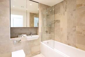 Modern Chiswick Apartment