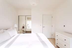 Modern Chiswick Apartment