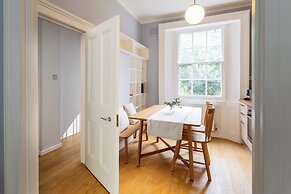 Two Bed Notting Hill Gem