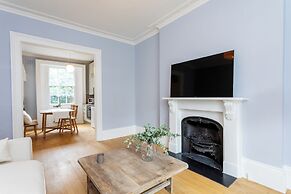 Two Bed Notting Hill Gem