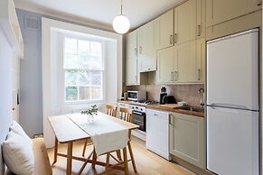 Two Bed Notting Hill Gem