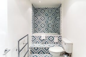 Two Bed Notting Hill Gem