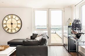 Stunning Brentford Penthouse