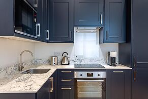 Modern Bayswater Flat