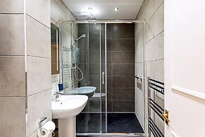 Modern Bayswater Flat