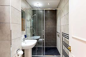 Modern Bayswater Flat