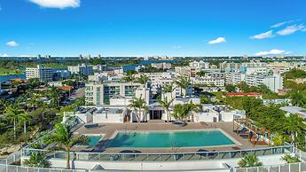 Stunning 2BR 2BA  Bay Harbour with Pool