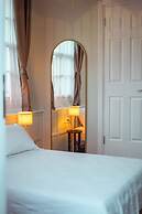 Ivy Ayvalik Coffee & Wine & Hotel