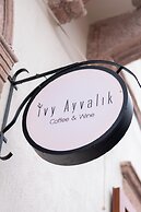 Ivy Ayvalik Coffee & Wine & Hotel