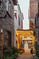 Ivy Ayvalik Coffee & Wine & Hotel