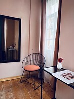 Ivy Ayvalik Coffee & Wine & Hotel