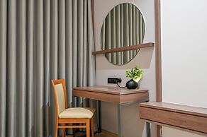 Kings Kraft The Park Executive Hotel