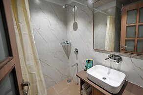 Kings Kraft The Park Executive Hotel