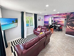 Happy Escape, 15 Min to Beach, Massage Shower Jets, Bar, and BBQ