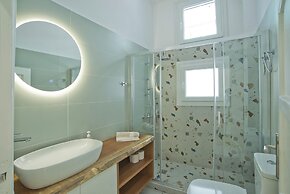 Aristea in Athens With 2 Bedrooms and 1 Bathrooms