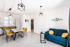 House Villas - Sea Boutique Apartment Family Room