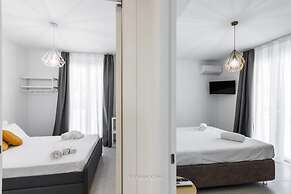 House Villas - Sea Boutique Apartment Family Room