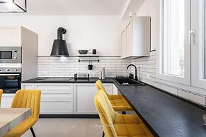 House Villas - Sea Boutique Apartment Family Room