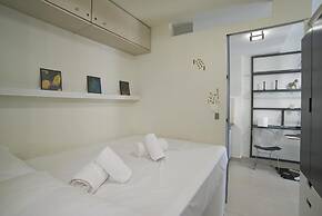 Milanou Glyfada G4 Corner