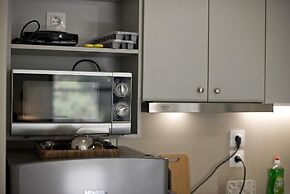 Milanou Glyfada G4 Corner