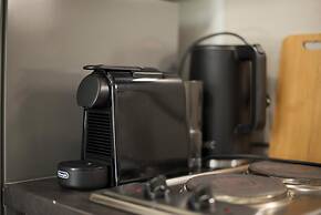 Milanou Glyfada G4 Corner