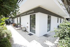 Milanou Glyfada G4 Corner