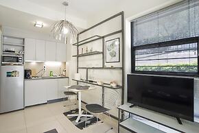 Milanou Glyfada G4 Corner