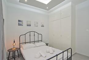 Sofia s Home in Piraeus