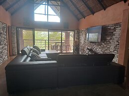 iroCK Lodge