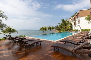 X-sea khanom Harbor Bay Resort