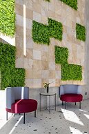 Next Green Aparthotel Official