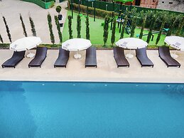 Next Green Aparthotel Official