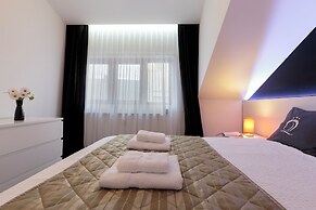 The Queen Luxury Apartments-VillaGiorgia