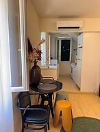 THE CENTRIC Apt. by LOC HOSPITALITY