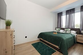 Kapitański Mostek by Renters