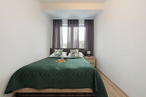 Kapitański Mostek by Renters