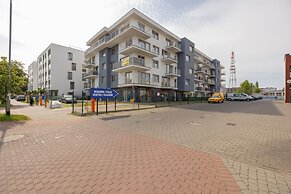 Kapitański Mostek by Renters