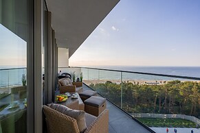 Apartment Royallux Sea View by Renters