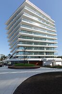 Apartment Royallux Sea View by Renters