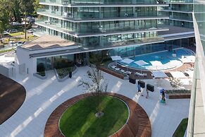 Apartment Royallux Sea View by Renters