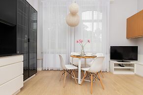 Apartment With a Mezzanine by Renters