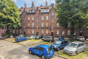 Apartment With a Mezzanine by Renters