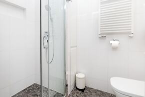 Apartment With a Mezzanine by Renters