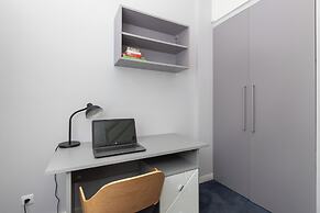 Apartment With a Mezzanine by Renters