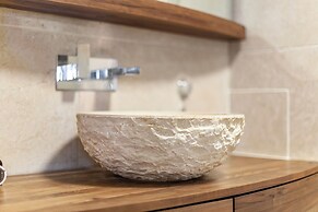 The St Khatarine's Collection