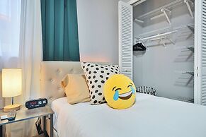 Unique Escape GameRoom! Bar, BBQ, Spacious, and Near Beach