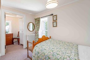 Charming 7-bed Estate House Near Gleneagles